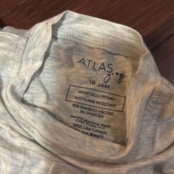 Set of (2) Baby T Shirts - White & Gray - NWT - Size 18-24 Months - Picture 4 of 4